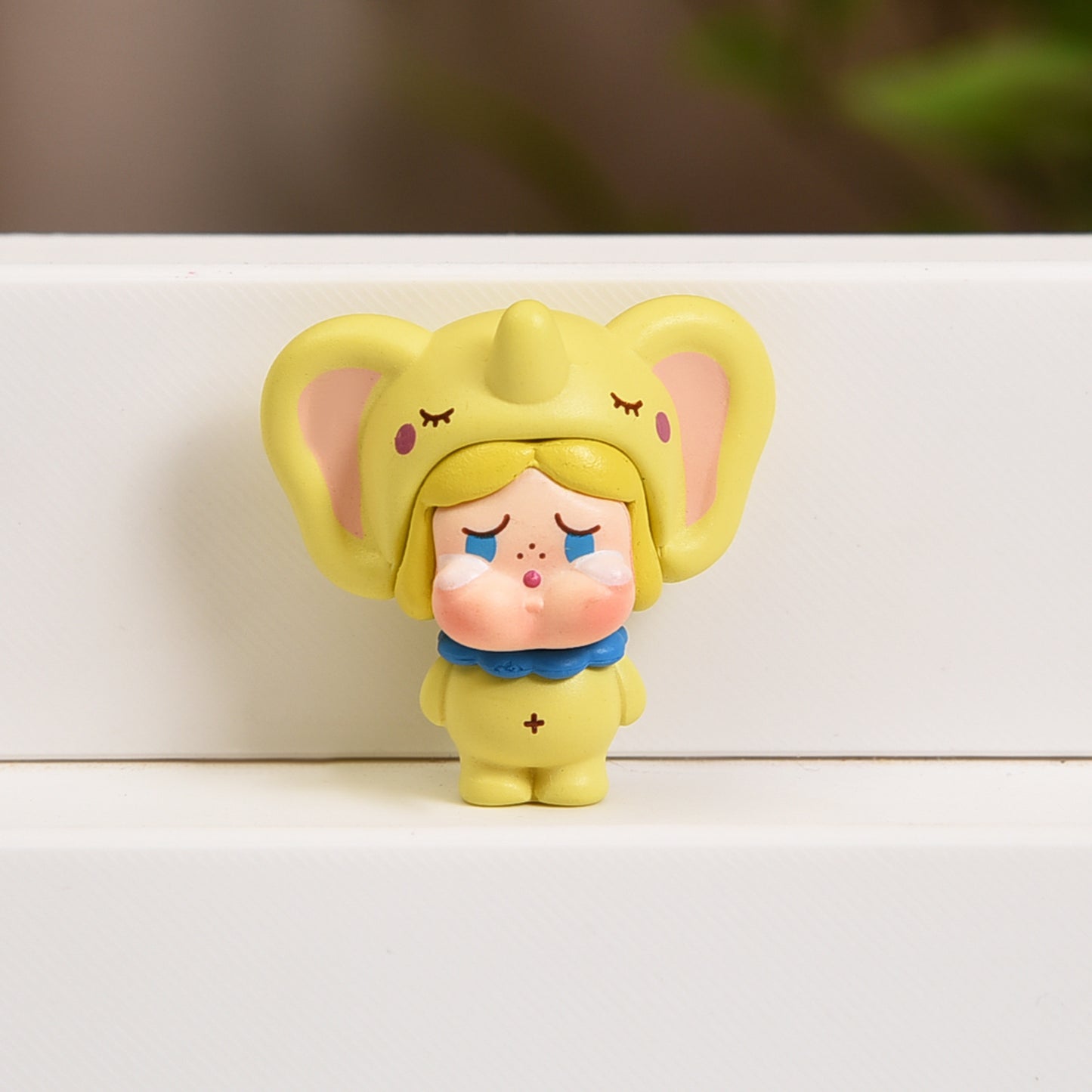 TT0616-1 Pieces crying baby figurine . All 15 kinds