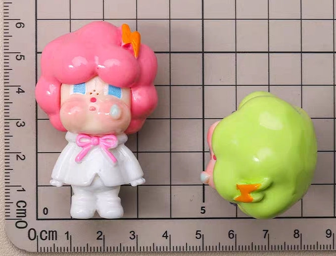 TT0578-10 Pieces Mixed lightning glossy crying baby ornaments