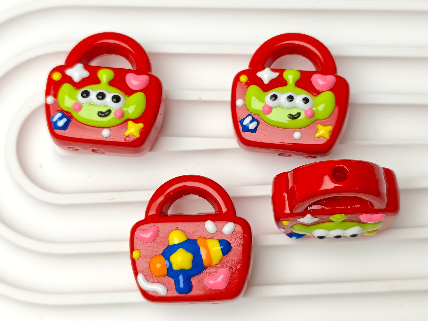 TT0594-10 Pieces Red three-eyed bag with hand-painted beads , Fit for pens