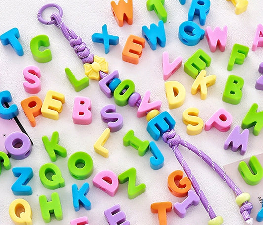 TT0576-50 Pieces 6mm mixed letter beads