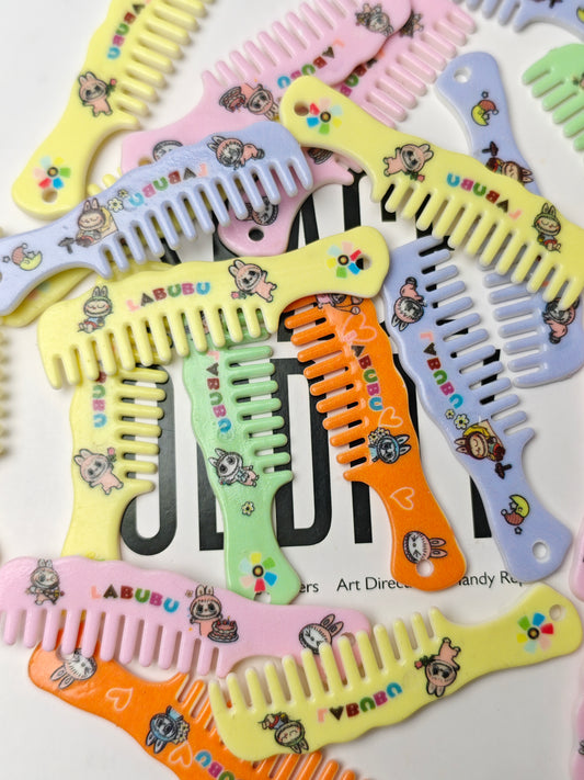 TT0590-20 Pieces Mixed comb pendants