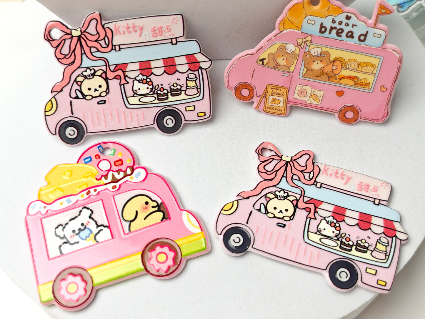 TT0619-10 Pieces Mixed character car pendants